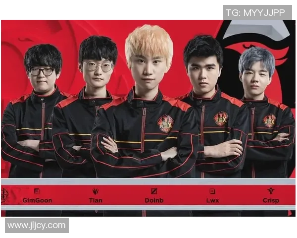 探讨FPX战术创新与团队协作在英雄联盟中的成功之道